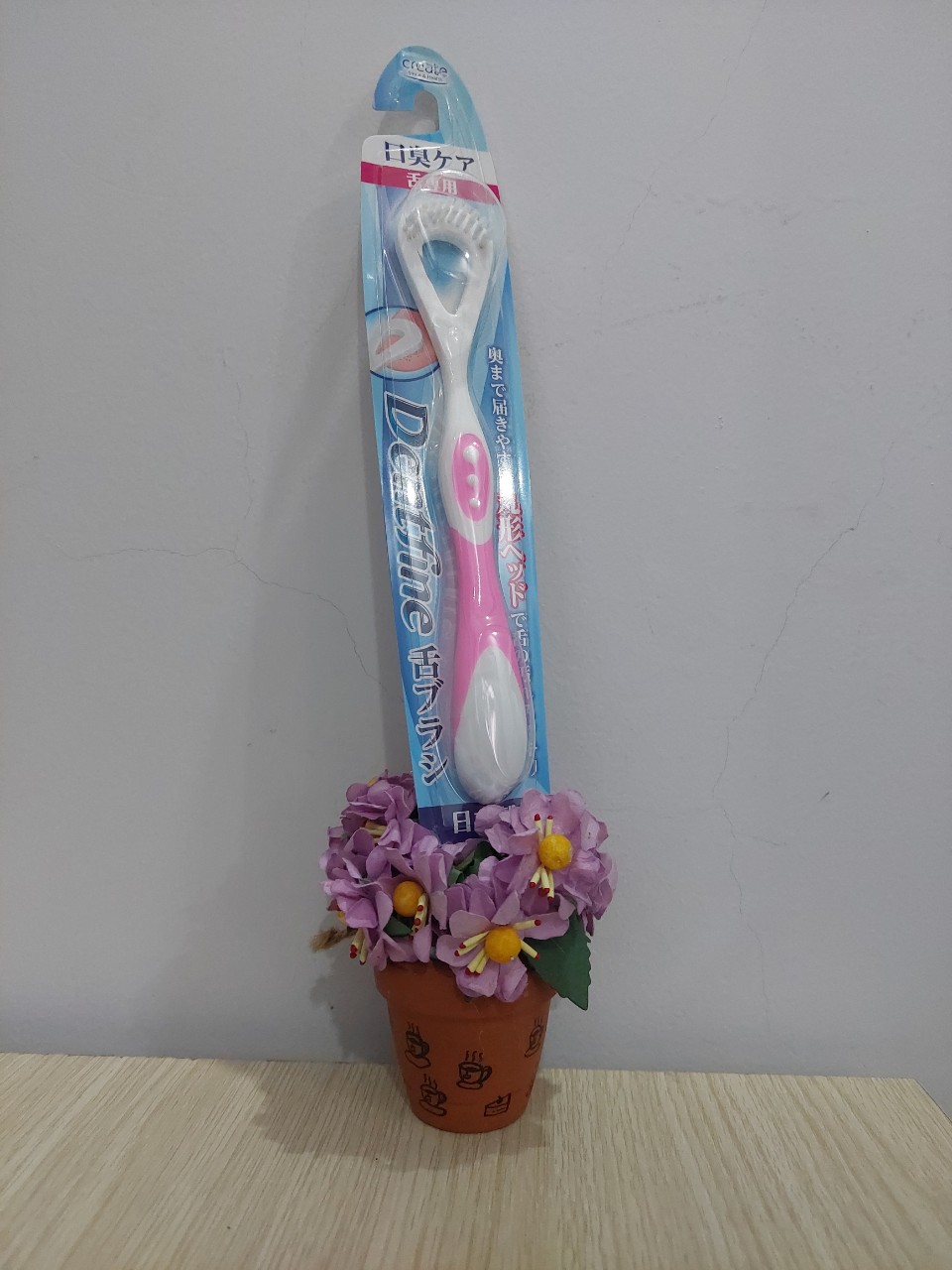 B8.3 Bàn chải nạo lưỡi Dentfine