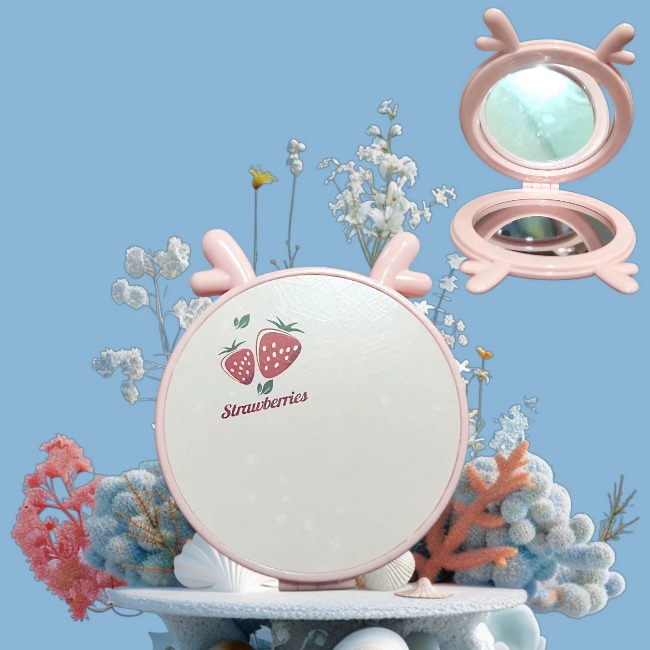 12. Gương mini gấp gọn  2 mặt hoạt hình cute