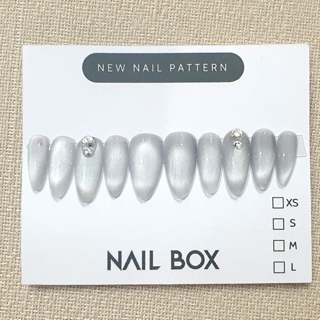 H03. Set 10 móng tay giả mắt mèo kèm keo và giũa móng