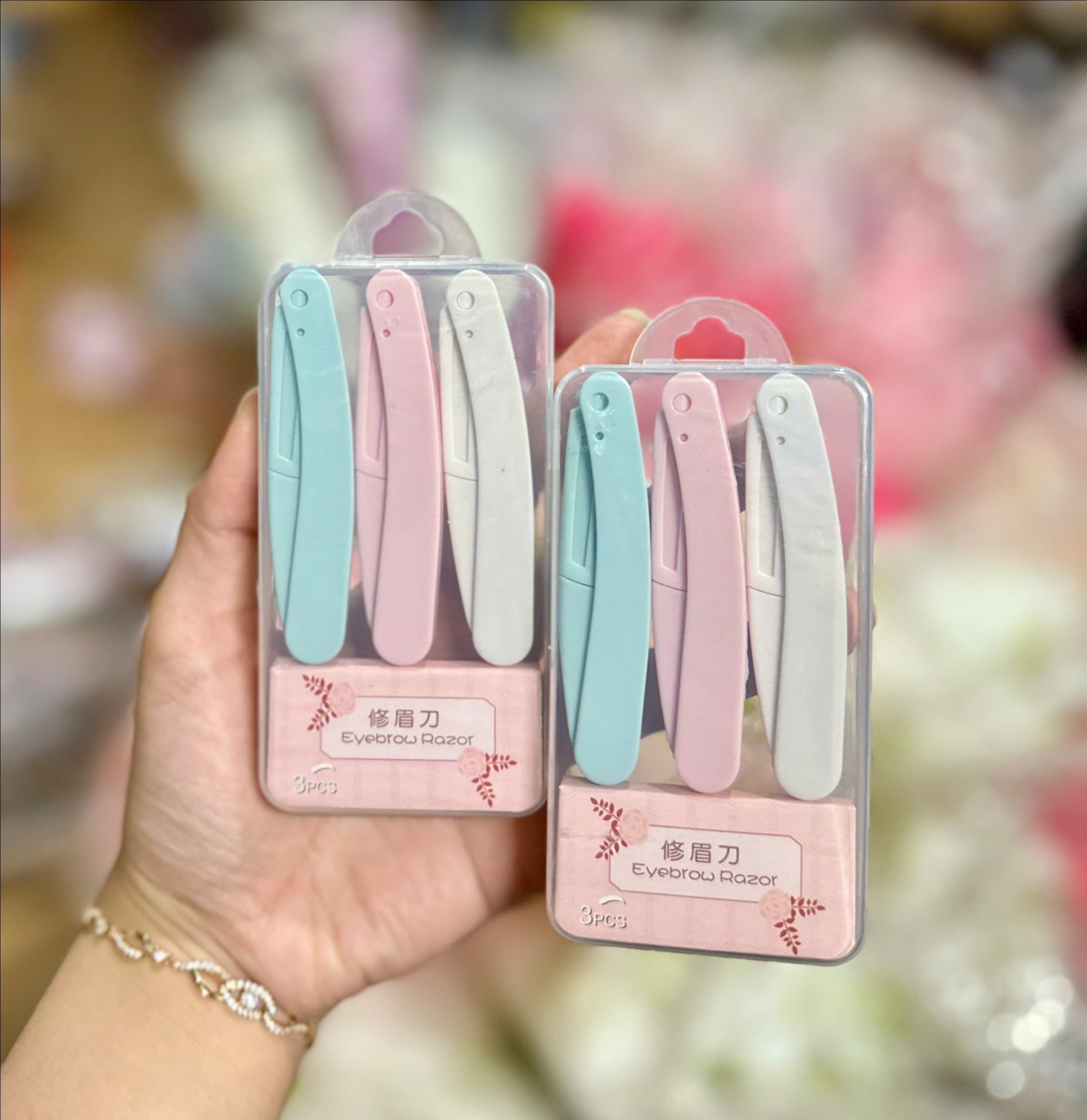 T11. Hộp 3 dao cạo mày dạng gấp Eyebrow Razor