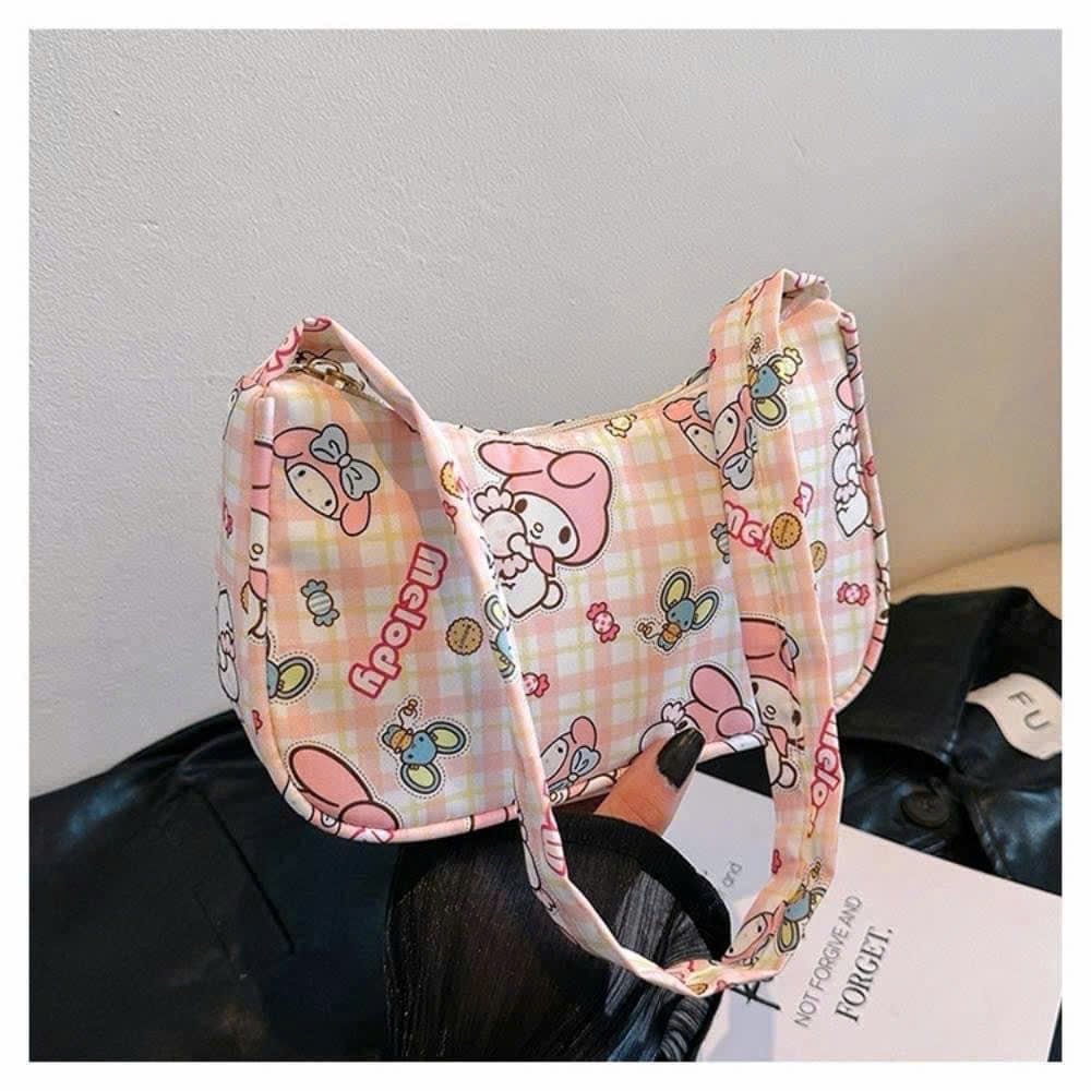 13.16. Túi đeo vai hoạt hình 22x12x7,5cm (không tính dây)