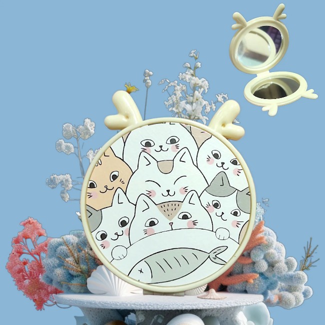 12. Gương mini gấp gọn  2 mặt hoạt hình cute