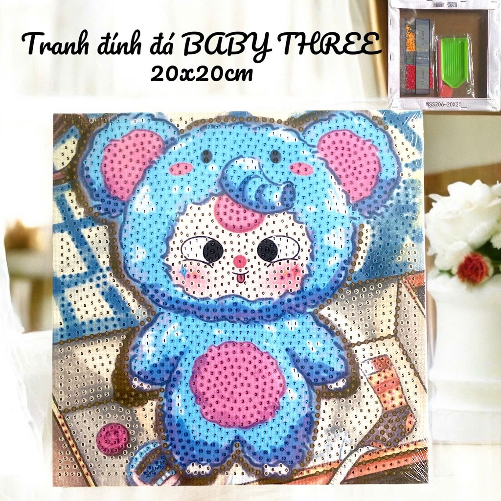 Tranh đính đ.á..BABY THREE khung gỗ, size 20x20cm kèm màu