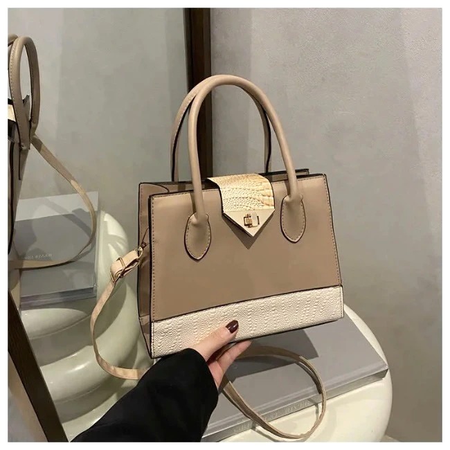 19.14 Túi đeo chéo vuông nhỏ thời trang đơn giản 23*18*8,5cm