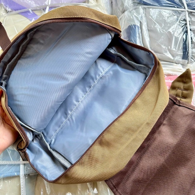 19.14.Balo học sinh phối màu 38*27*13Cm (Shop tặng kèm Pin)