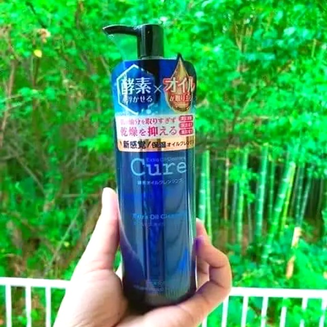 Dầu Tẩy Trang Cure Extra Oil Cleansing Nhật Bản 200ml