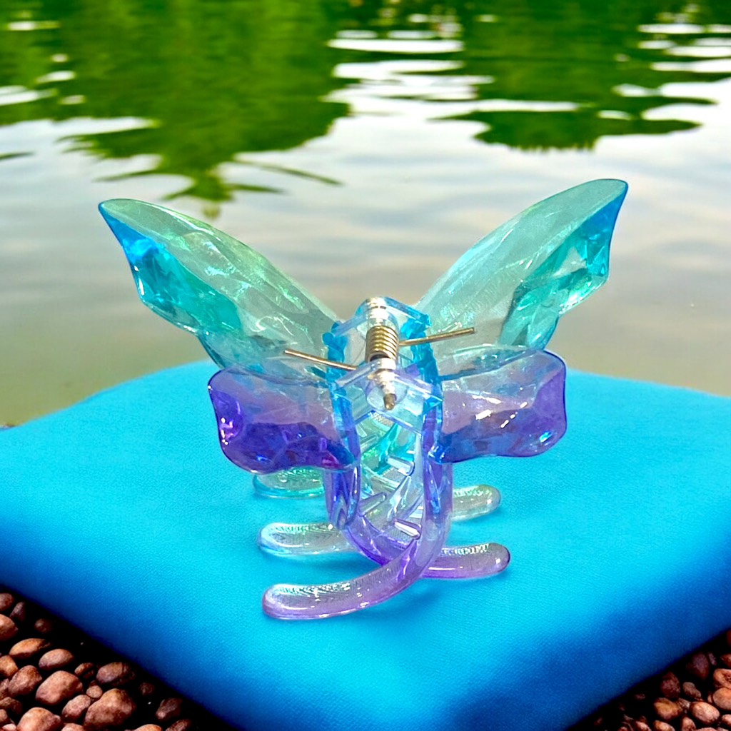 Kẹp bướm nhựa trong pha màu