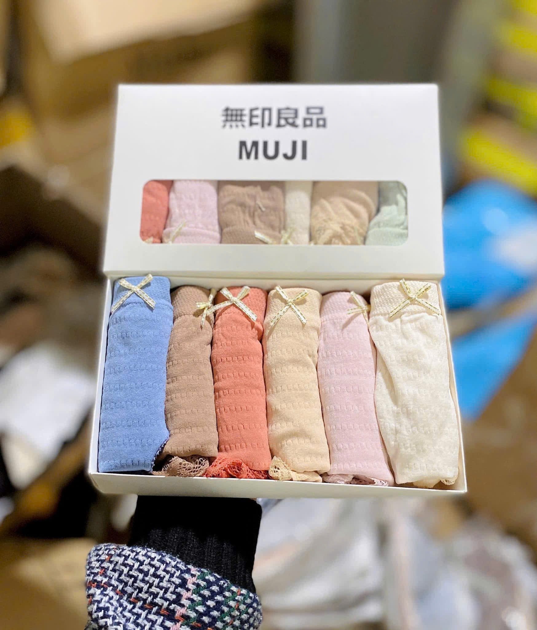 B7.5.Hộp 6 Quần Chip Muji Nơ 30x23cm