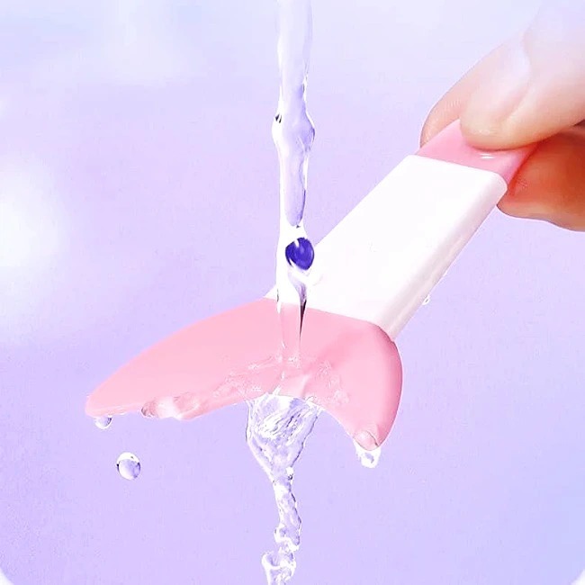 Dụng cụ kẻ mắt Silicone đa năng G