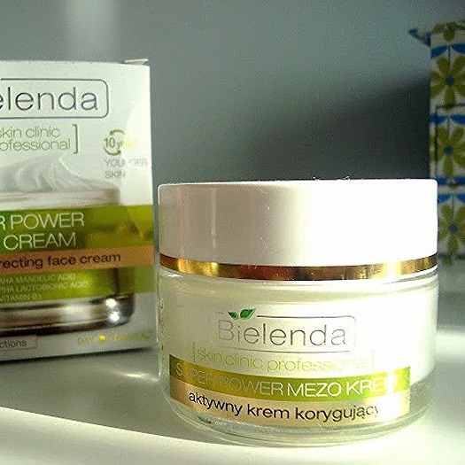 {S-T}Kem dưỡng trắng, giảm nếp nhăn Bielenda Skin 50g
