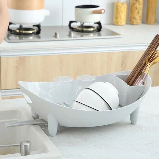 CT5. Giá úp bát đĩa thông minh hình chiếc thuyền có khay hứng nước
