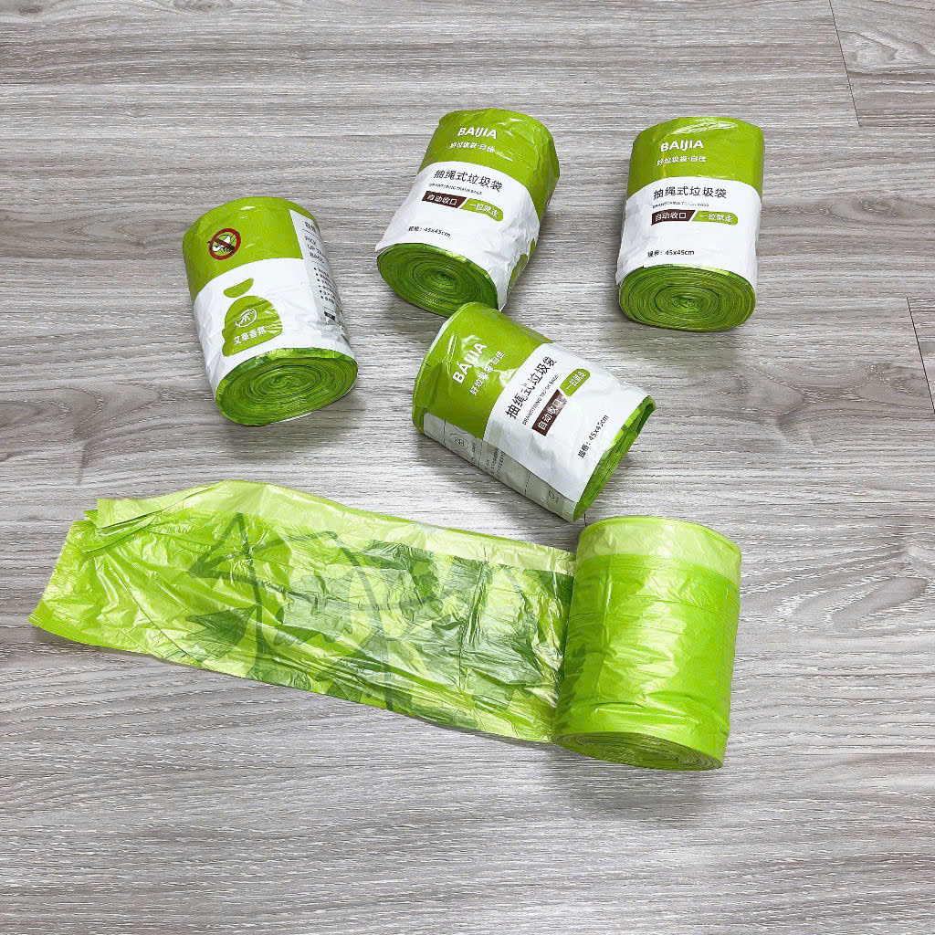 Cuộn 50 túi rác ngải cứu đuổi côn trùng 45x45cm