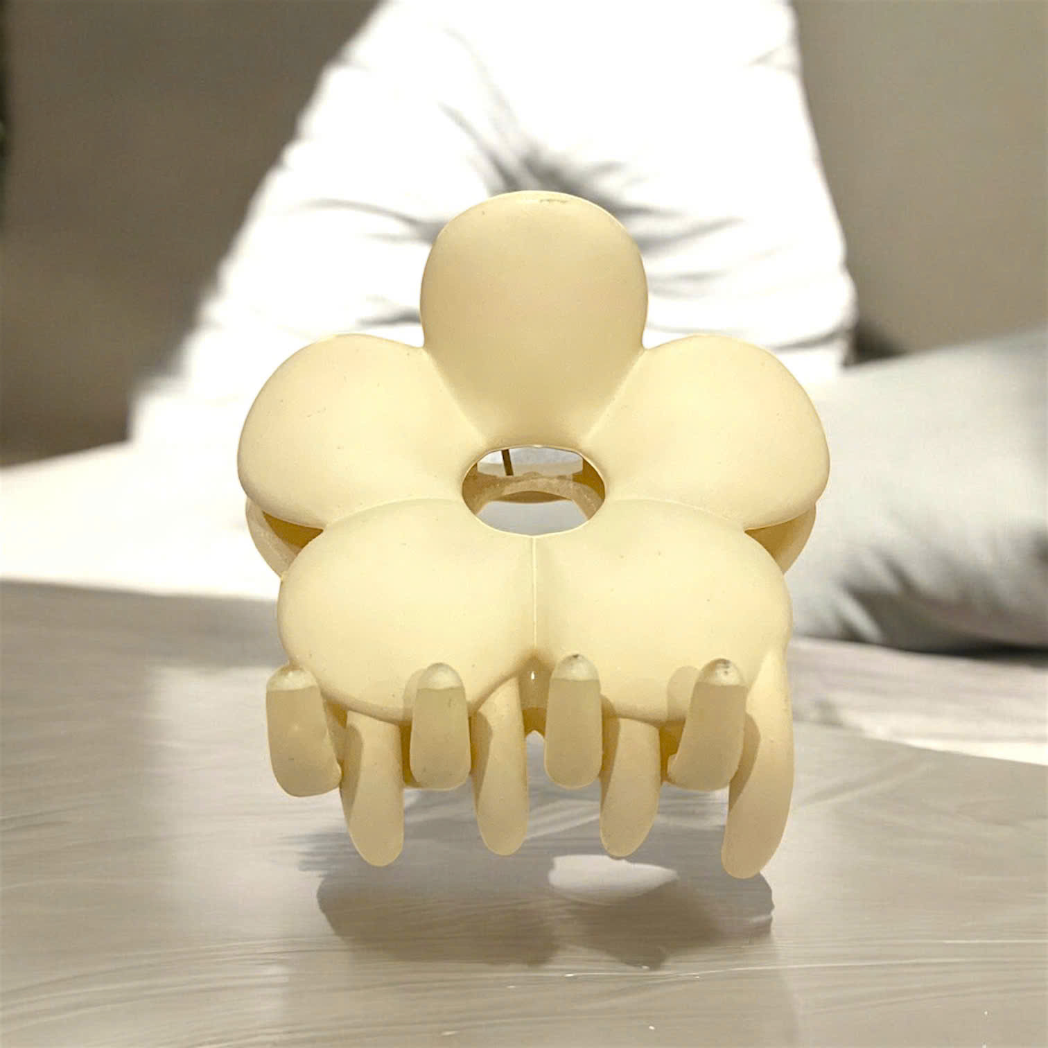T5.Kẹp tóc hình hoa dễ thương 6,6cm