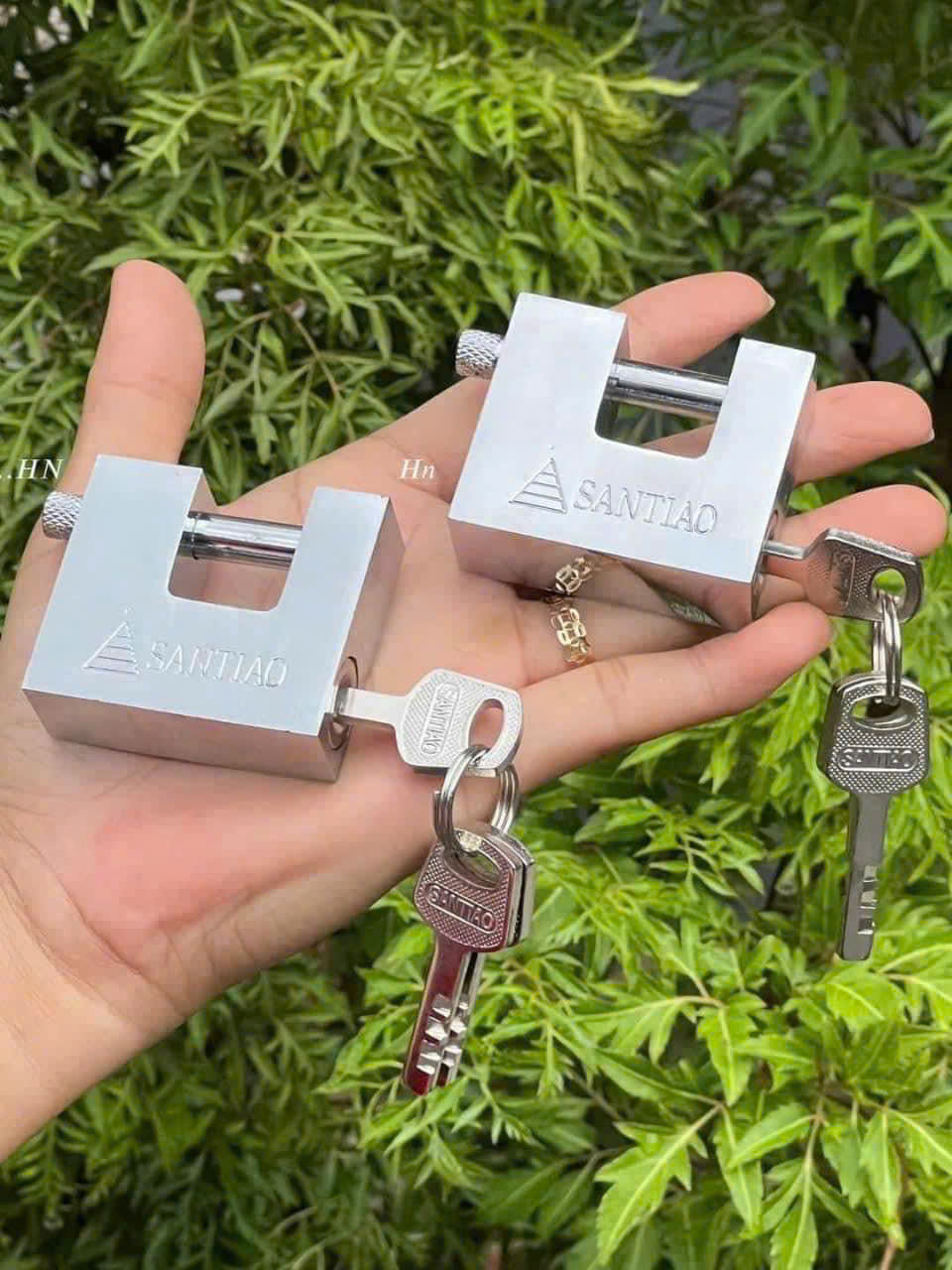 Ổ Khoá Cửa Chữ U Santiao 5x4,5x1,5cm