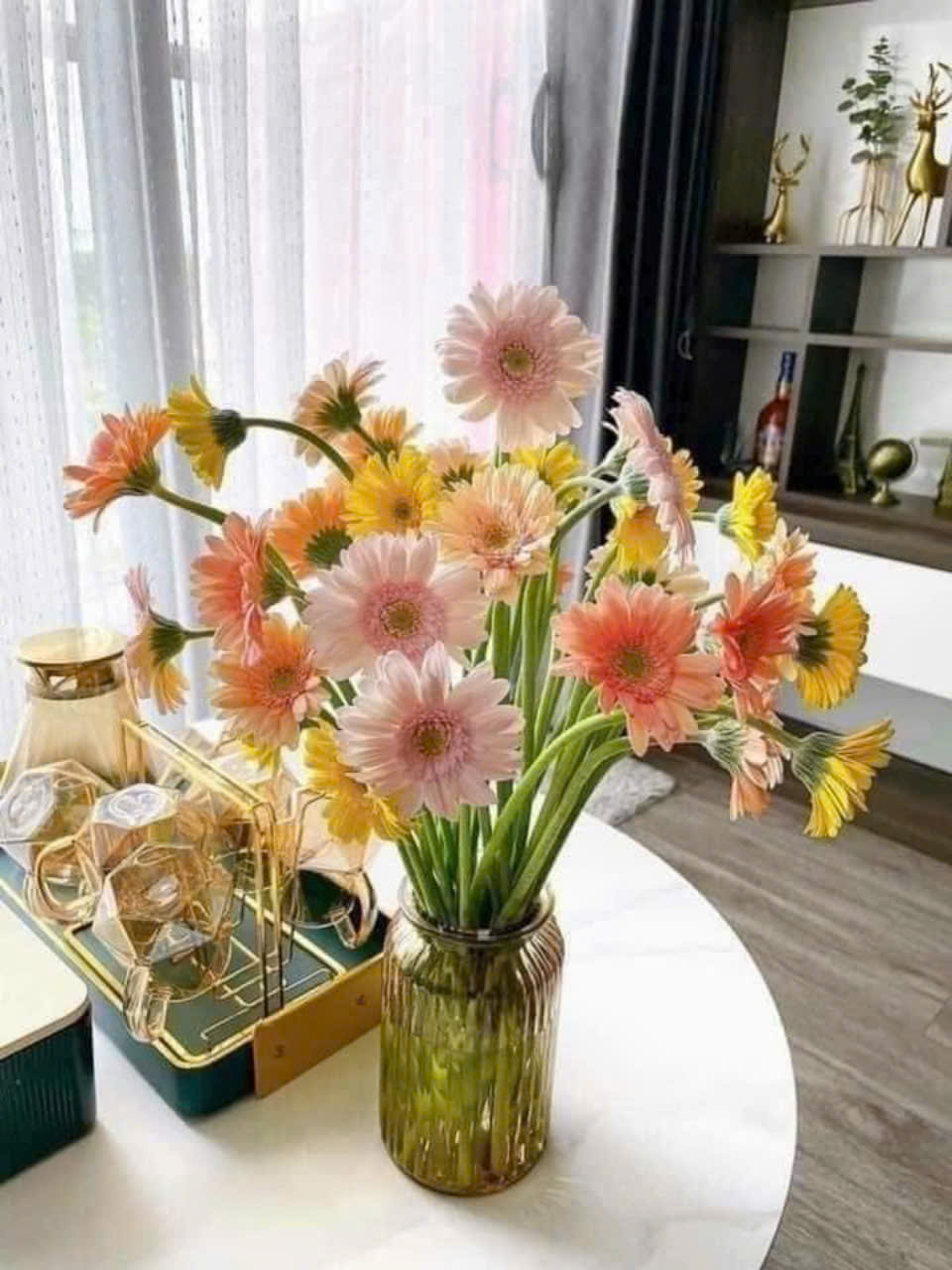 S3. Bình/lọ hoa thuỷ tinh kẻ sọc vintage size 25x10cm màu trà