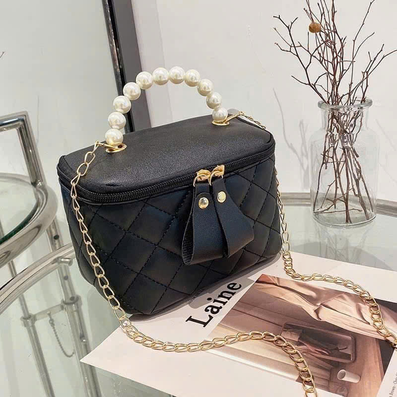 Túi Cốp Quai Xách Ngọc Trai Nhân Tạo Màu Đen 18x9x11cm