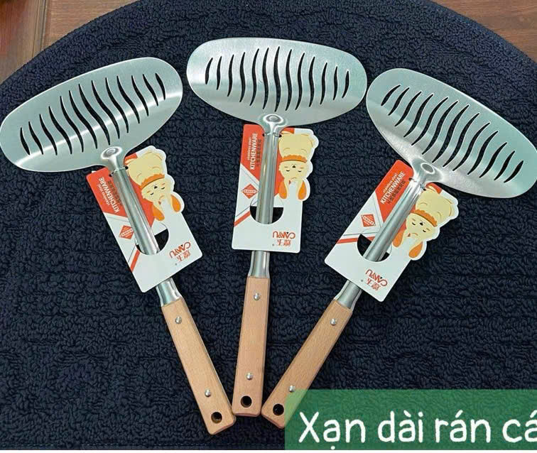 Sạn lật đồ ăn dài 36cm (phần rãnh lật cá: 19x9cm)
