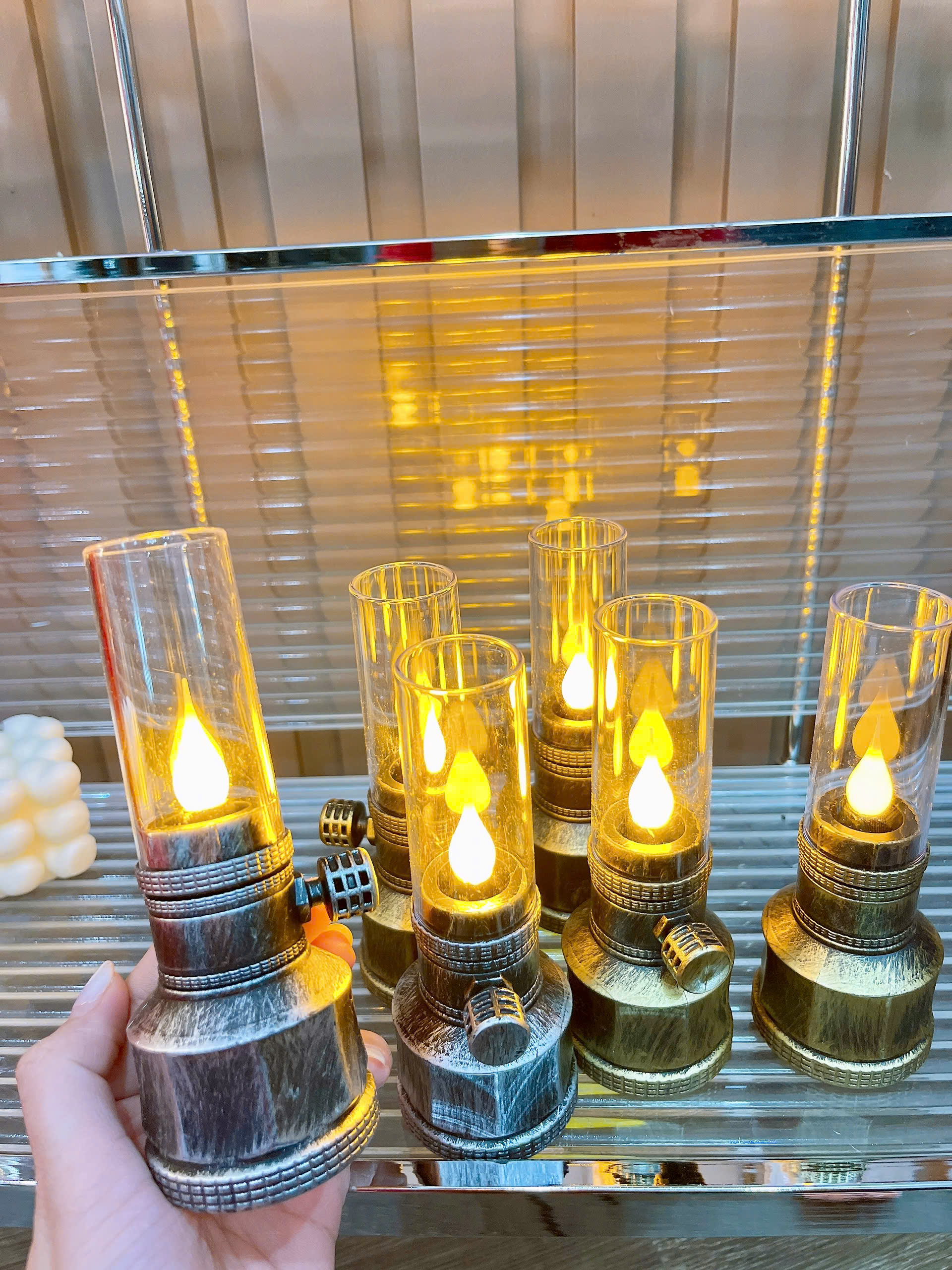 S2. Đèn Dầu Chạy Pin (3 Pin Nút)