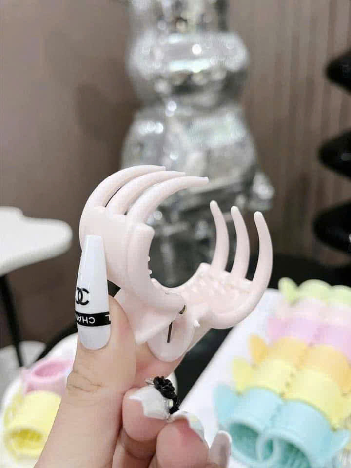T1.Kẹp Tóc Càng Cua 6 Răng 4x3cm