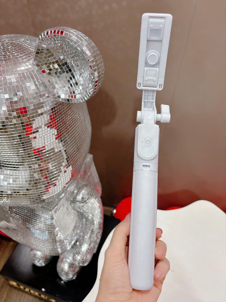 Gậy Chụp Hình Selfie Stlck R1 3 Chân Đa Năng (Dùng Pin Cúc)