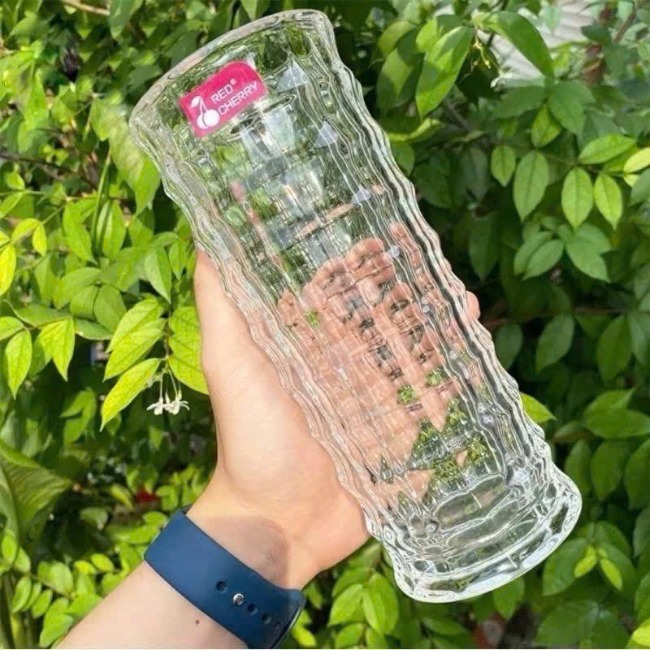Bình/lọ hoa thuỷ tinh dáng trụ vân nổi (20x8cm)