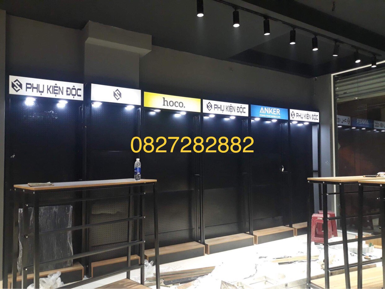 Kệ treo phụ kiện mẫu phổ thông