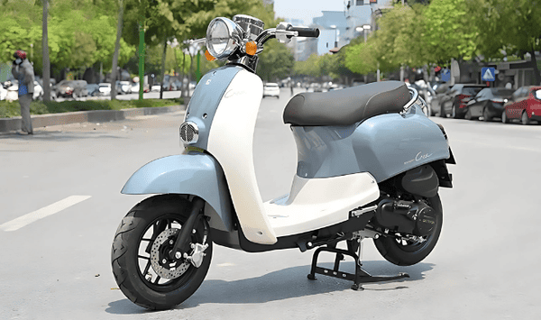 Giải đáp xe 50cc chạy được bao nhiêu km/h và quy định tốc độ tối đa di chuyển theo Luật giao thông 