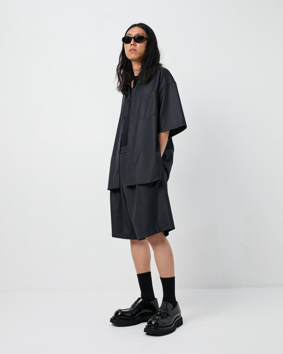 Minimal Shirt Short Sleeves In Dark Grey