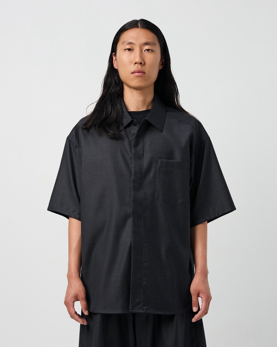 Minimal Shirt Short Sleeves In Dark Grey