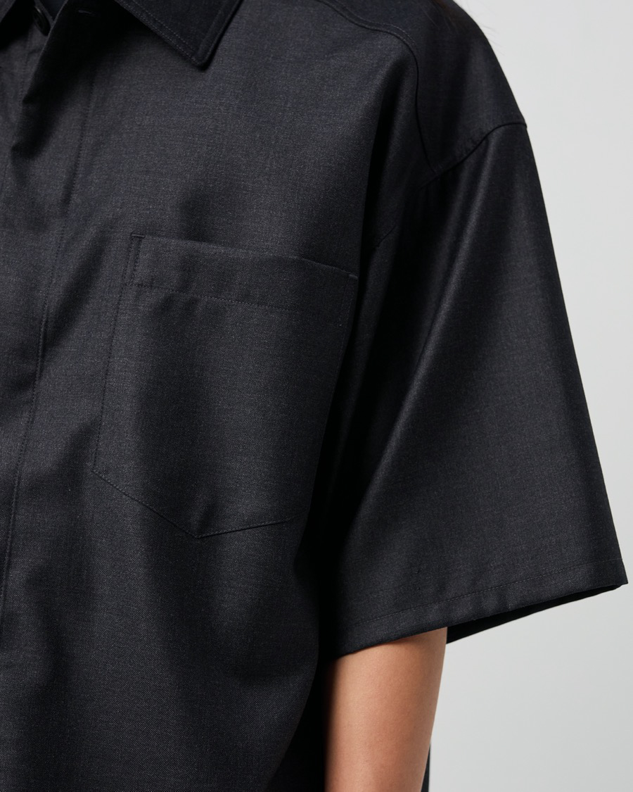 Minimal Shirt Short Sleeves In Dark Grey