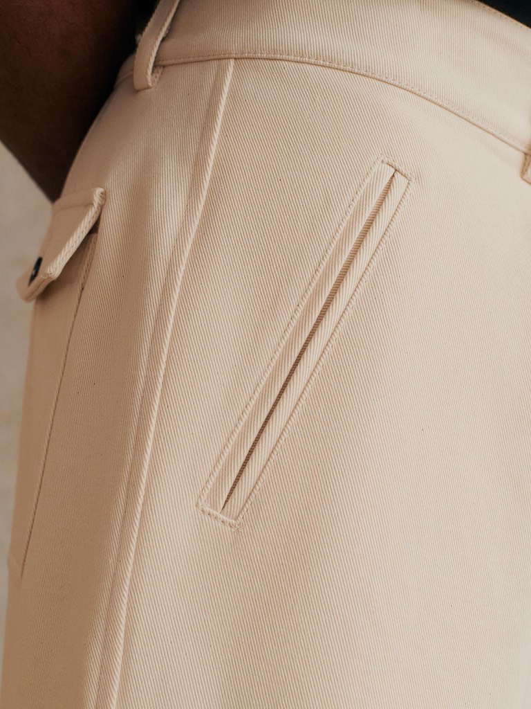 Naturalist Shorts In Cream