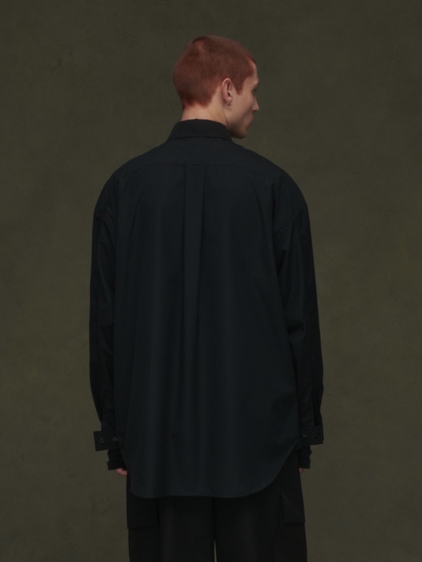 Áo Classic Shirt In Black