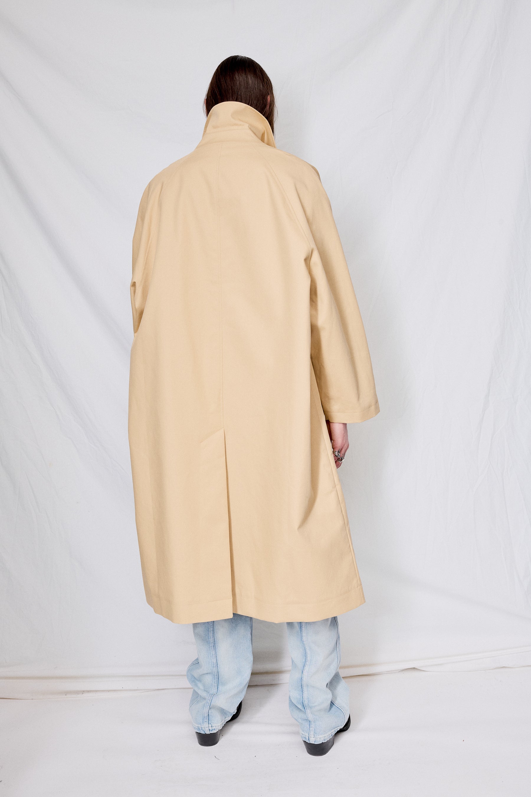Ledro Trench Coat in Sand