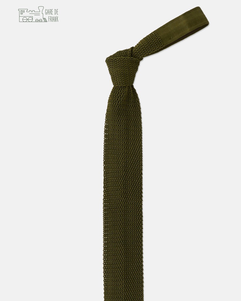 Knit tie in Oregano Green