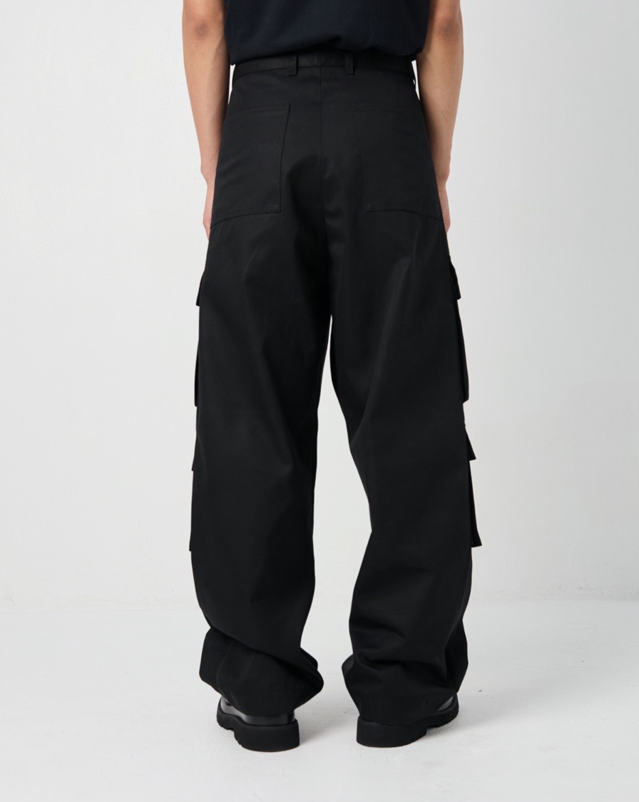 Long Cargo Pants In Black