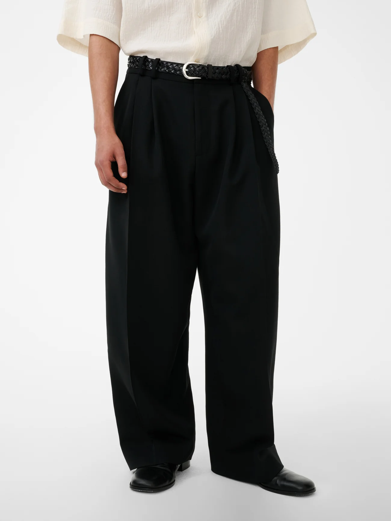 Black Light Tech Wool Line Pants
