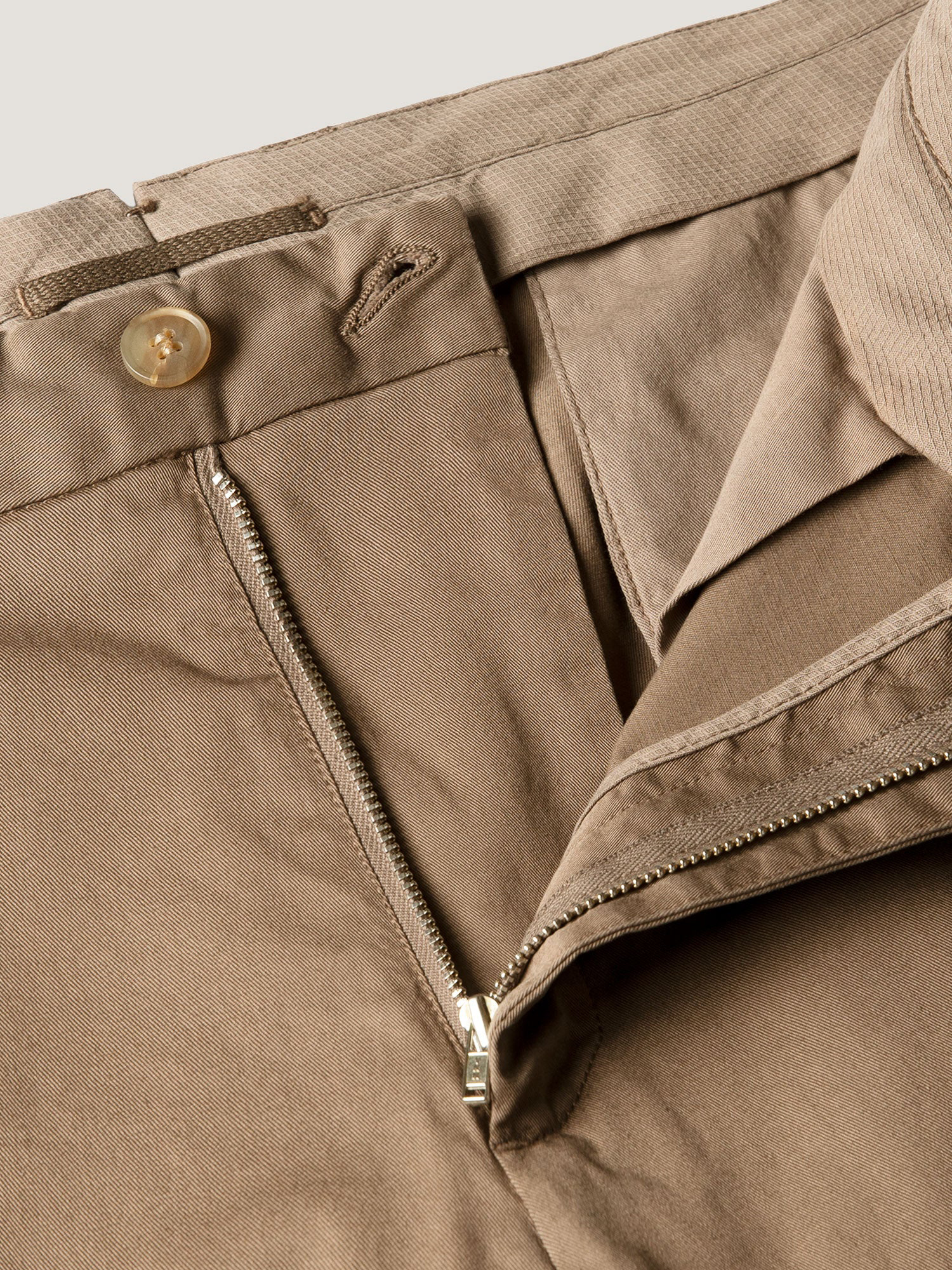 Regular Fit Chino in Dark Stone
