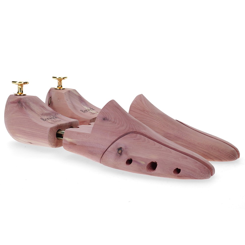 Cedar Shoes Tree
