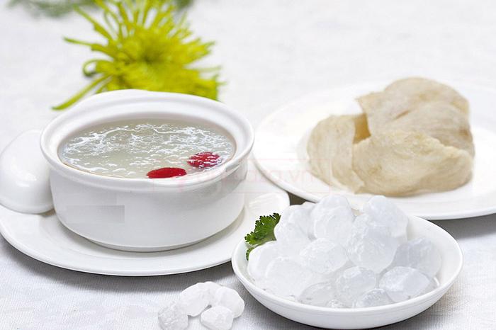 che-bien-yen-sao-cho-tre-em