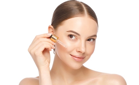 RETINOL - Bí mật đằng sau làn da không tuổi RETINOL - Bí mật đằng sau làn da không tuổi