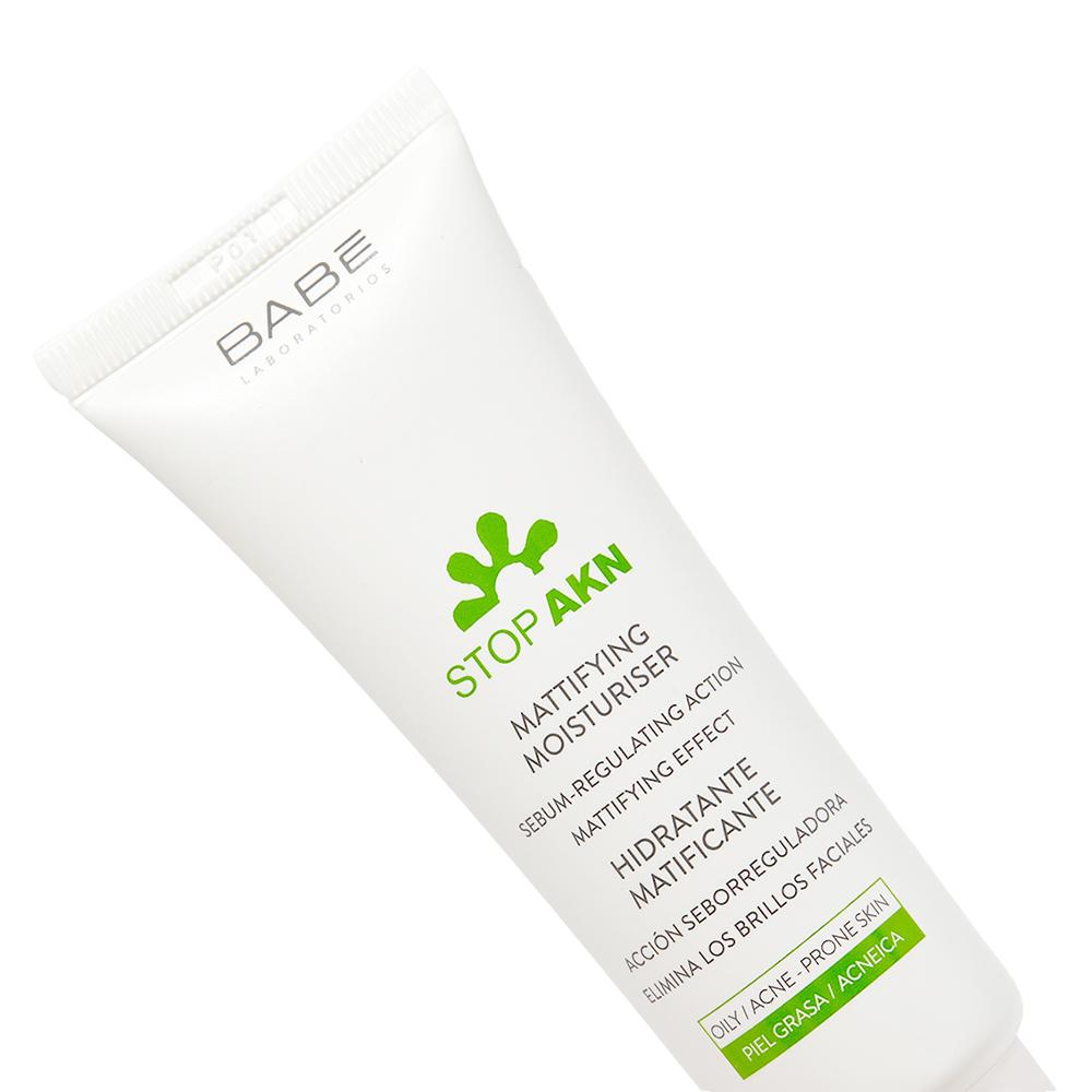 [HÀNG NHẬP KHẨU] Kem Dưỡng Ẩm Dành Cho Da Mụn Babe Stop AKN Mattifying Moisturiser (Tuýp 50ml)