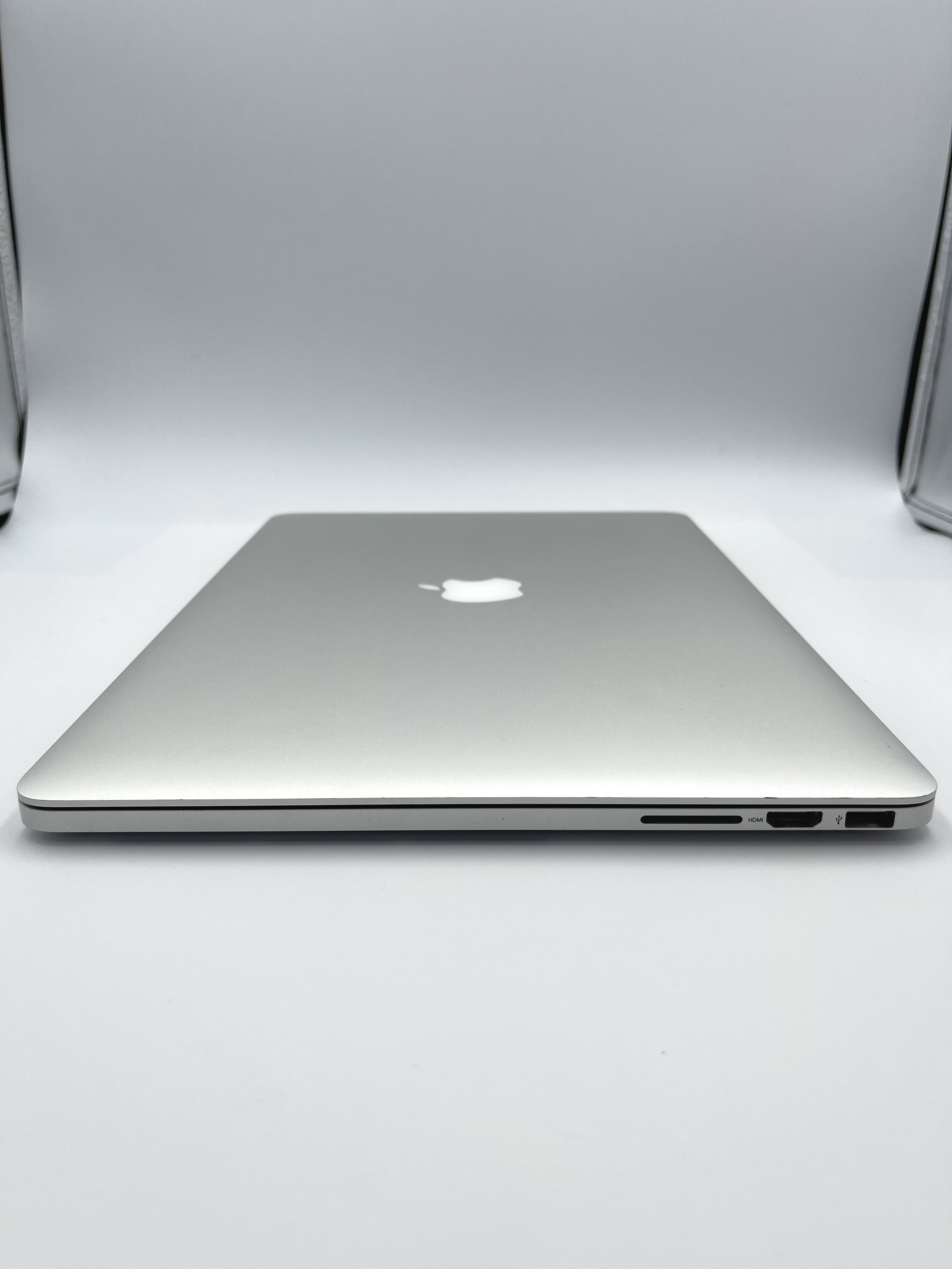 MacBook Pro 2015 15.4 inch i7 16GB 512GB Silver