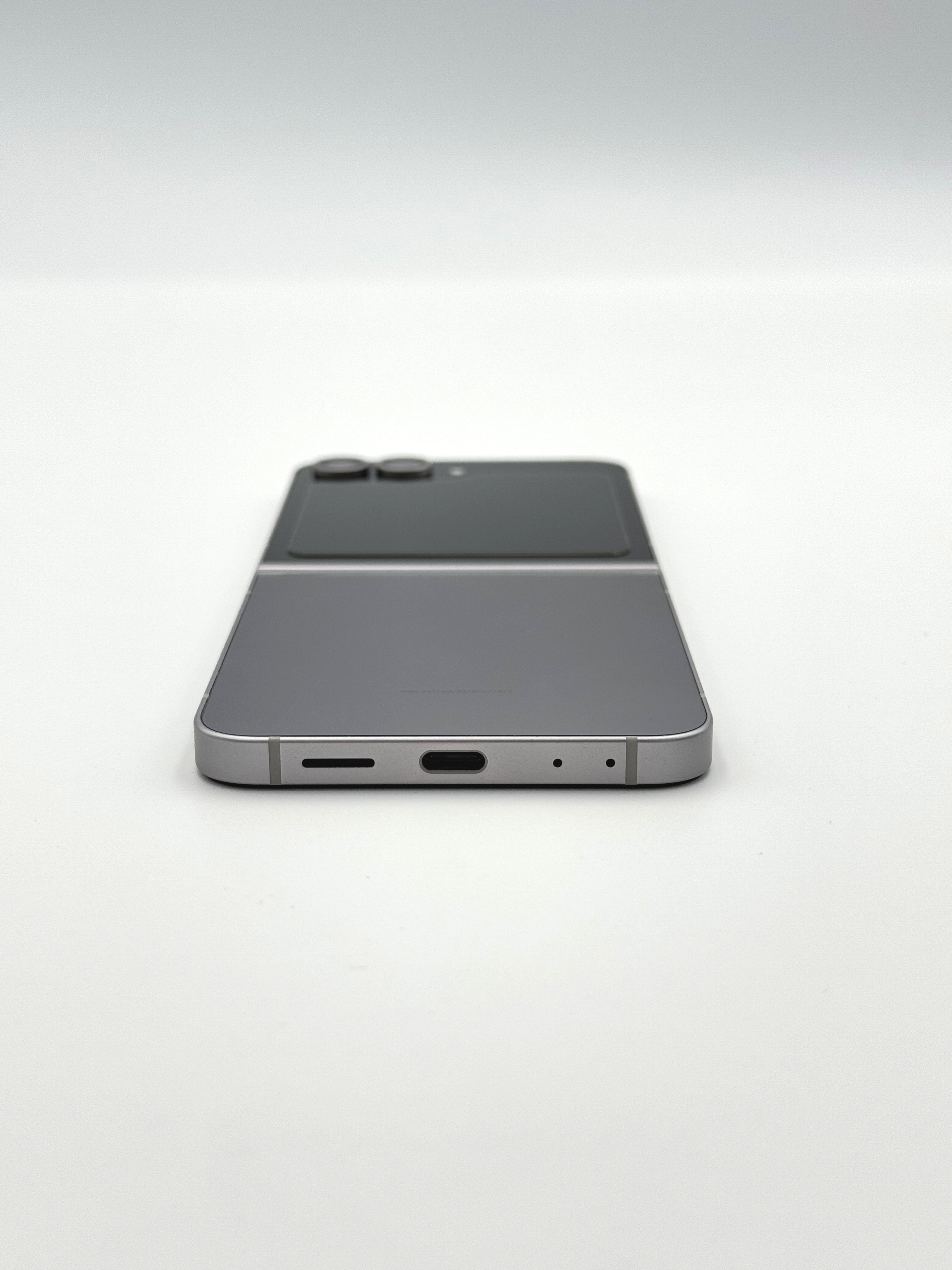 Samsung Galaxy Z Flip 6 256GB Xám Khói