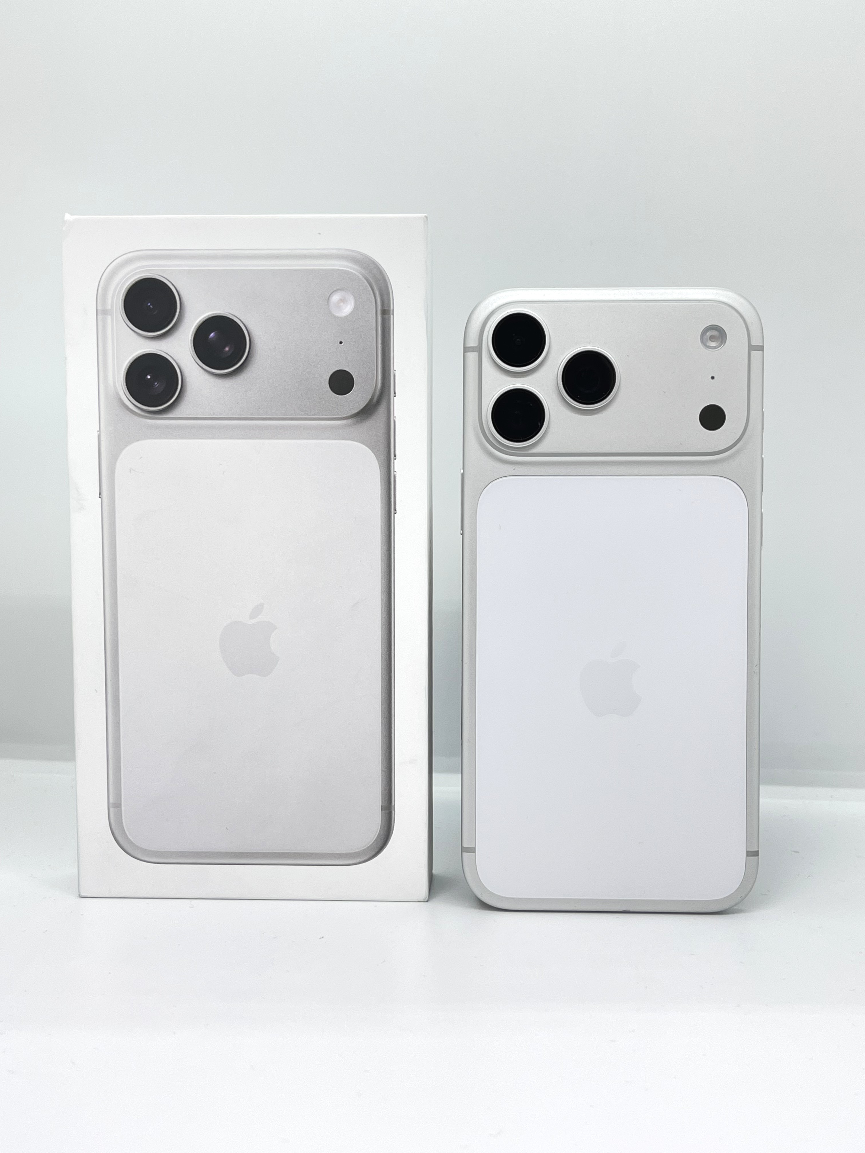 iPhone 17 Pro Max 256GB Silver (Có xước)