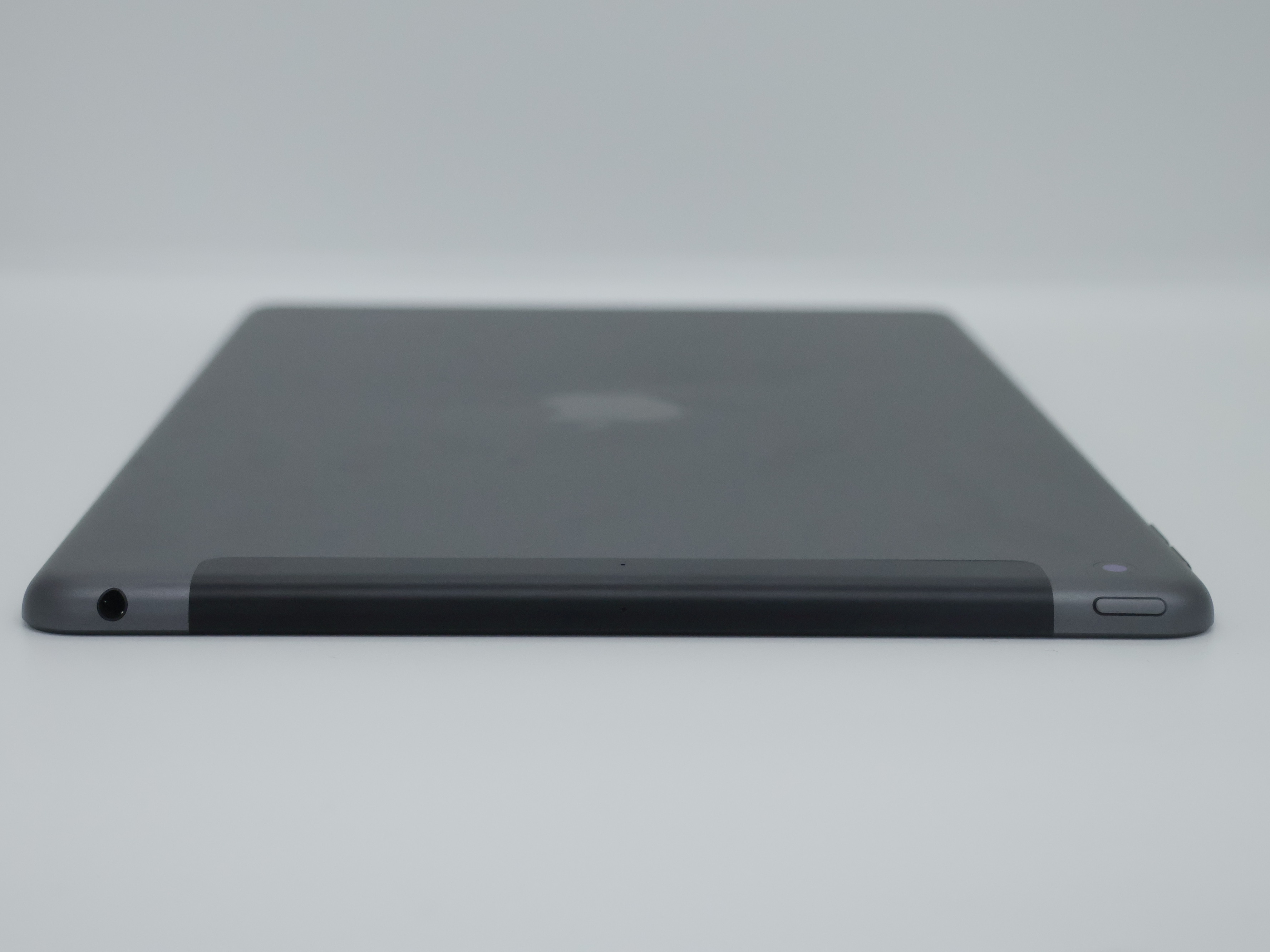 iPad Gen 8 2020 32GB Gray(Xước)