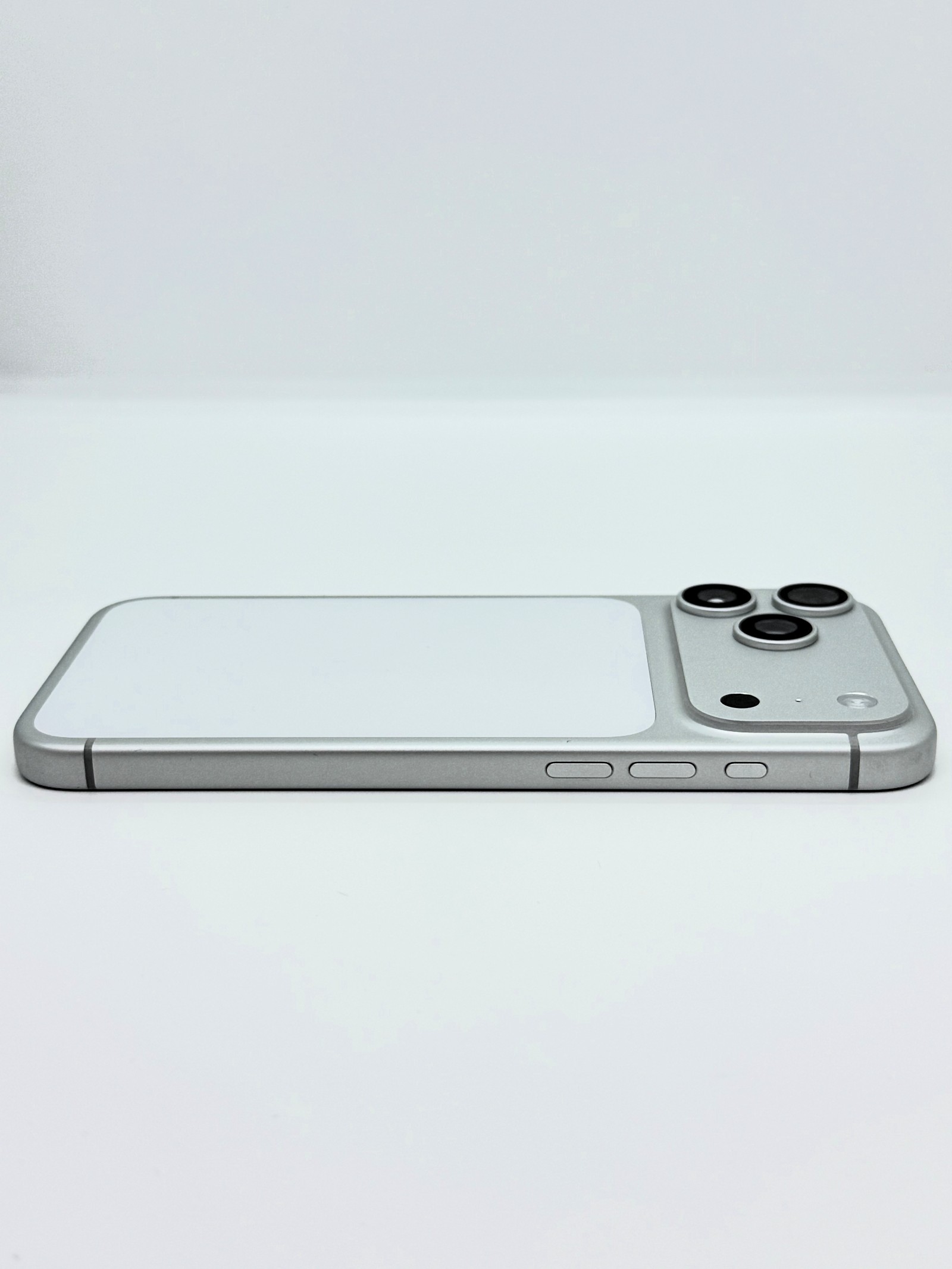 iPhone 17 Pro Max 256GB Silver