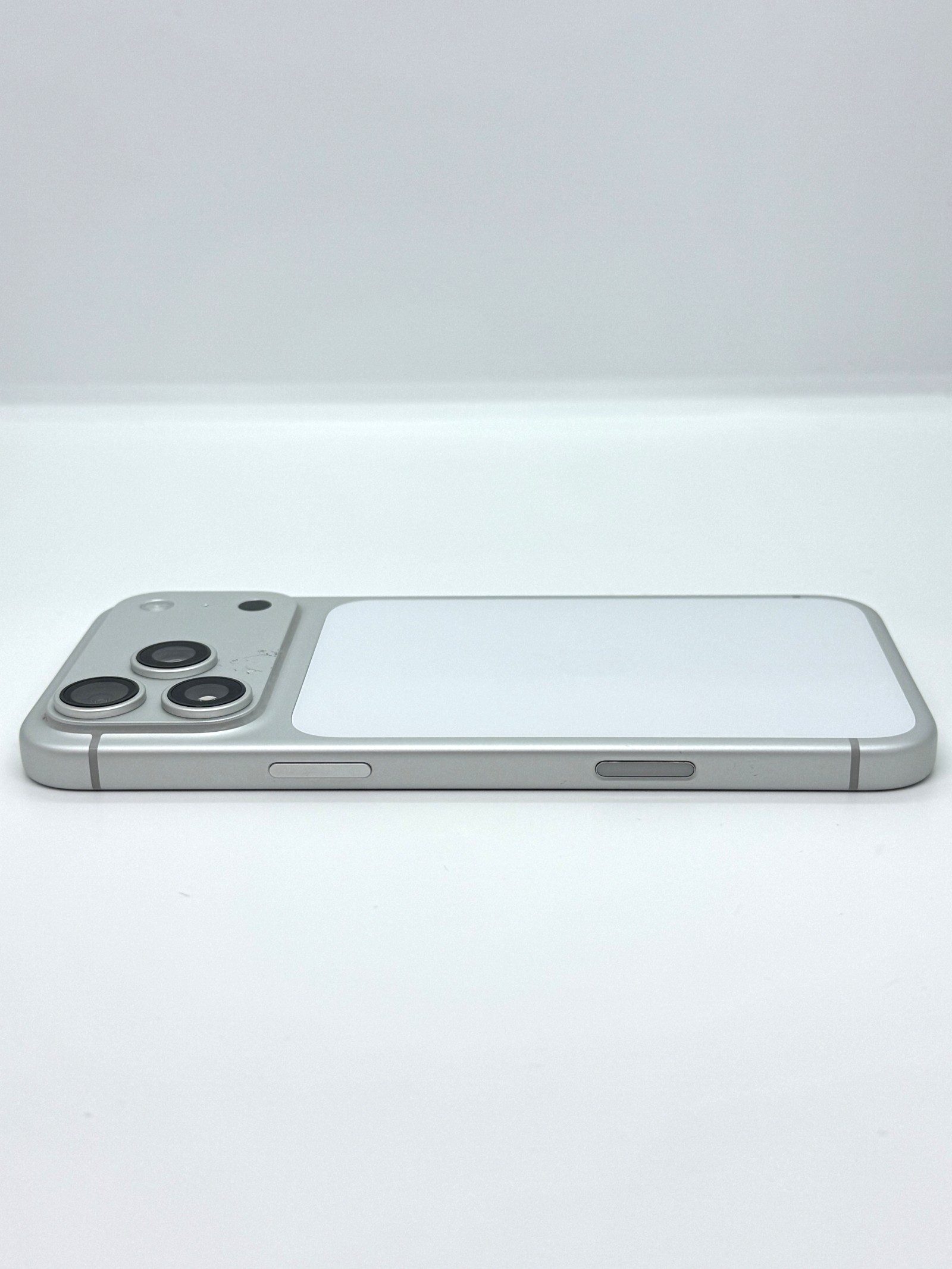 iPhone 17 Pro Max 256GB Silver(Xước)