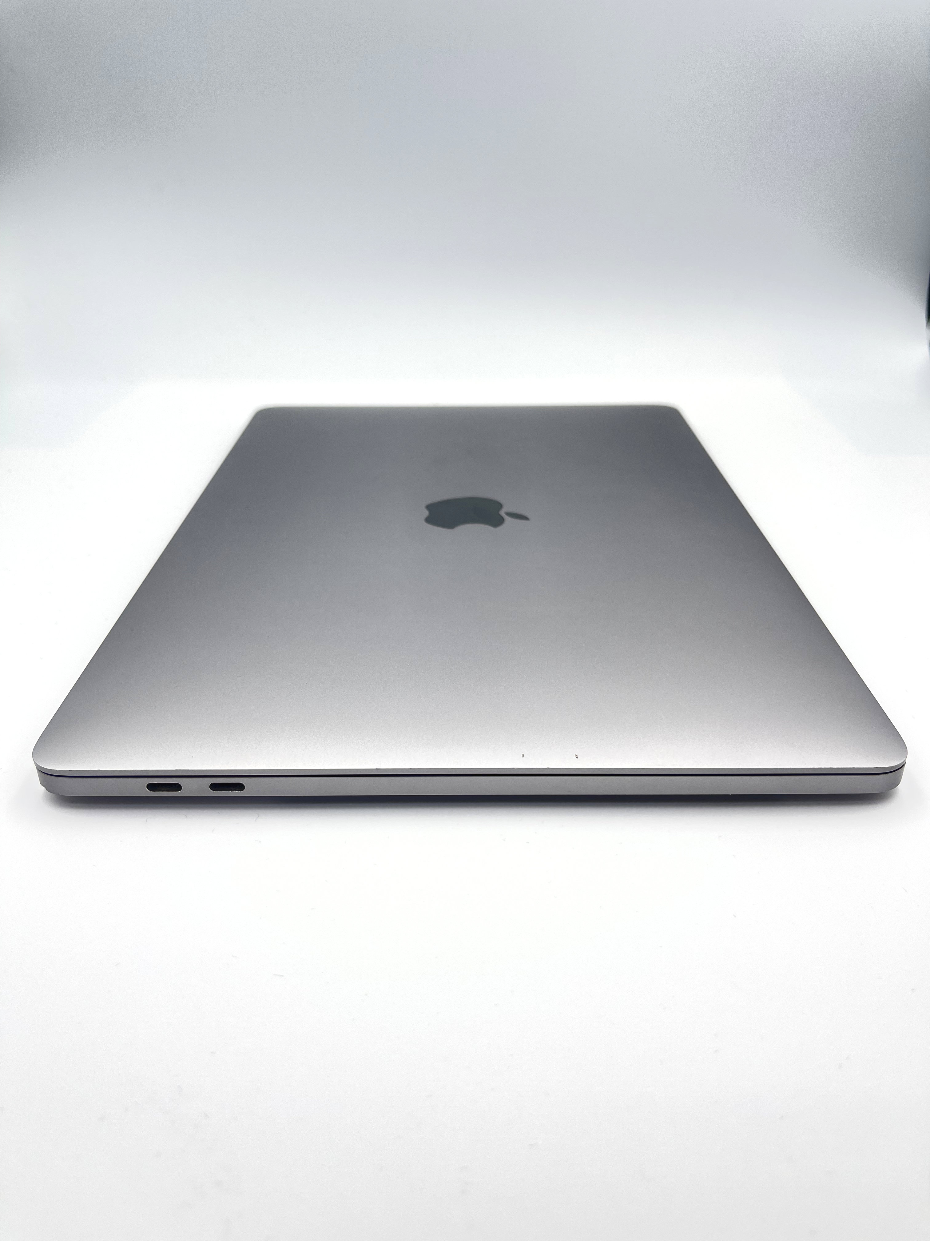 MacBook Pro 2018 13 inch i7 16GB 512GB Gray