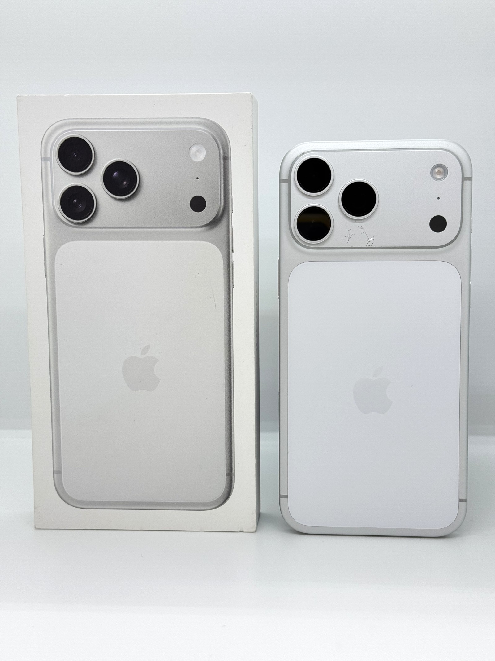 iPhone 17 Pro Max 256GB Silver(Xước)