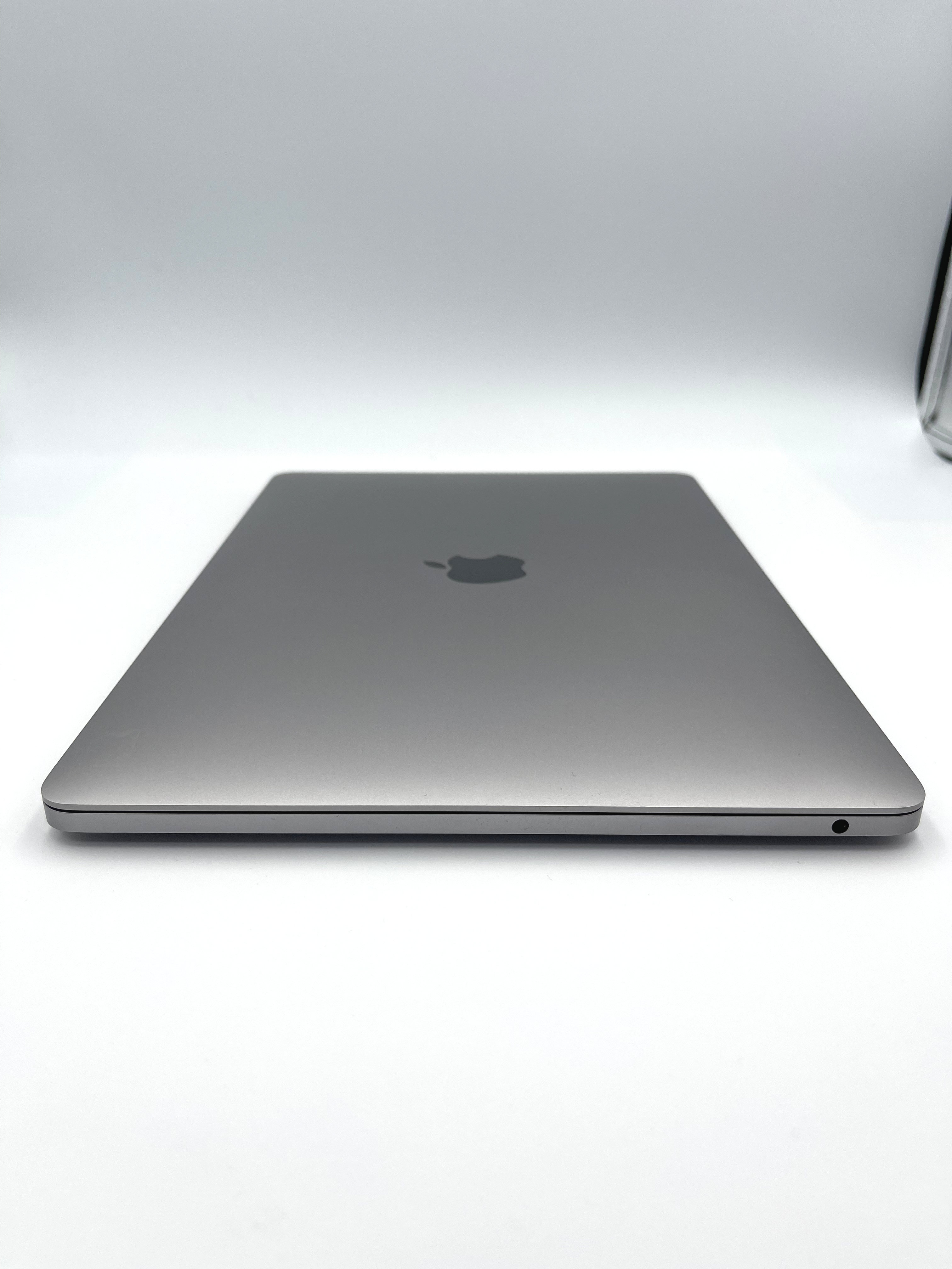 MacBook Pro 2017 13 inch i5 16GB 256GB Gray
